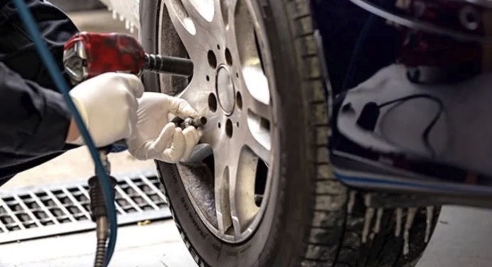 タイヤショップ HTF